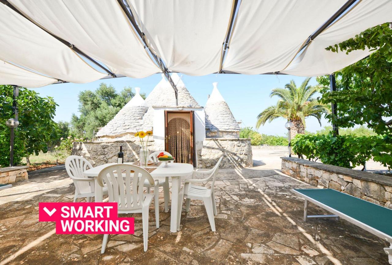 הוילה אוסטוני I Trulli Del Ciliegio Con Giardino By Wonderful Italy מראה חיצוני תמונה